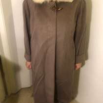 Пальто драповое с воротником на меху, размер 50, в Москве