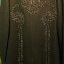 Продается элегантное мужское пальто с вышивкой)РазмерXL)!!, в Москве