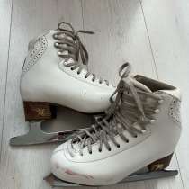 Коньки, в Москве