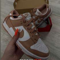 Кроссовки Nike женские, в Южно-Сахалинске