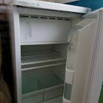 Продам плиту и холодильник прекрасный вариант для дачи, в Великом Новгороде