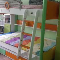 Детская трехярусная кровать, в г.Алматы