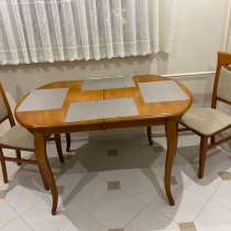 Стол раздвижной кухонный + стулья (каждый по 500), в Нижневартовске