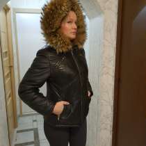 Куртка кожаная демисезонная женская с отстегивающимся утепли, в Москве