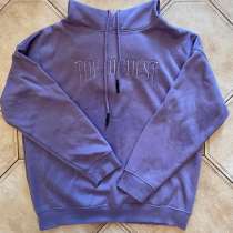 Худи, в Москве