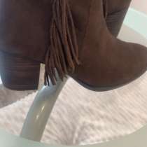 Продам ботинки ECCO, в Москве