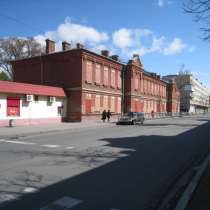 Магазин в г. Ломоносове (с земельным участком), в Санкт-Петербурге