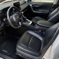 Продаю Toyota RAV4 гибрид, 2019 год, в г.Бишкек