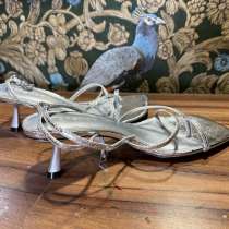 Босоножки, в Москве