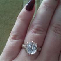 Супер кольцо золото бриллиант большой топаз 4.5 кт, в Калининграде