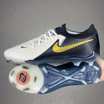 Футбольные бутсы, в Москве