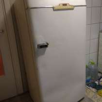 Рабочий Раритет-холодильник ЗИЛ-Москва, в Смоленске