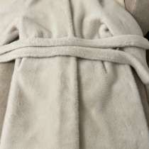 Продам искусственную зимнюю шубу, в Новосибирске