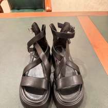 Продам сандали летние на платформе, в Краснодаре