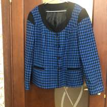 Продаю женский костюм, в Великом Новгороде