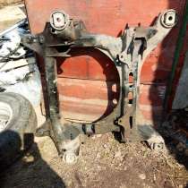 Подрамник на фольксваген туарег 1, в Москве