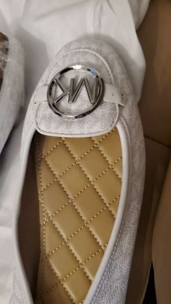 Женские бредовые вещи в Москве фото 5