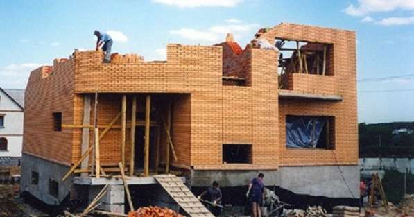 Строительство домов. бань заборов крыш в Самаре фото 6