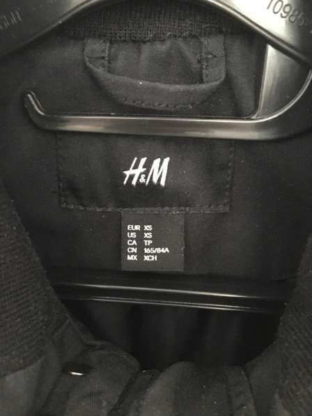 Куртка-ветровка H&M в Нижневартовске