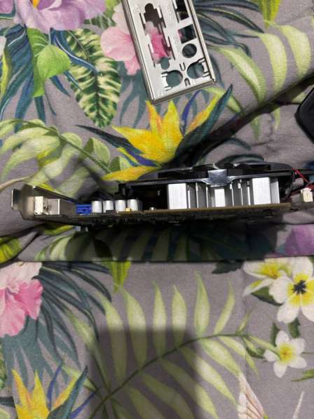 Видеокарта gtx 450 1gb в Рязани фото 3