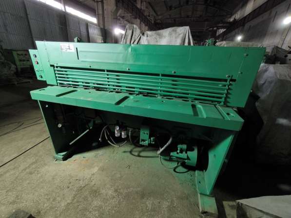 Гильотины продам НД3314Г 2,5х1600 мм, НД 3316Г 4х2000 мм