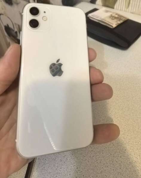 IPhone 11 (128 GB) — отличное состояние
