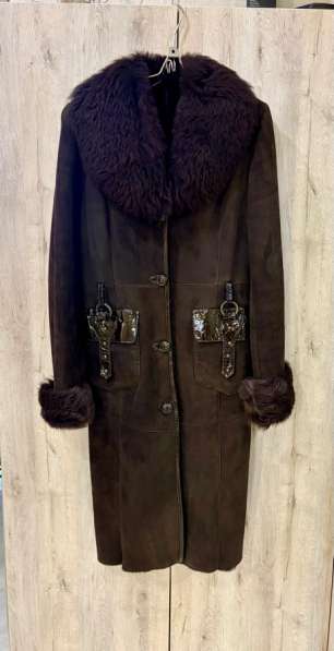 Продаю дубленку и плащ