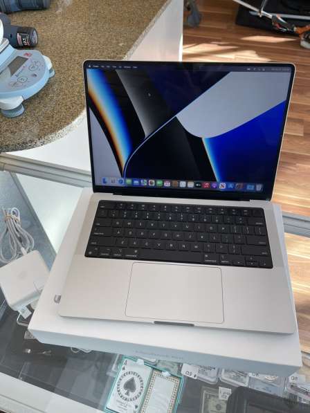 Apple MacBook Pro 14 2021 M1 Pro 8-Core 512GB Ssd в 