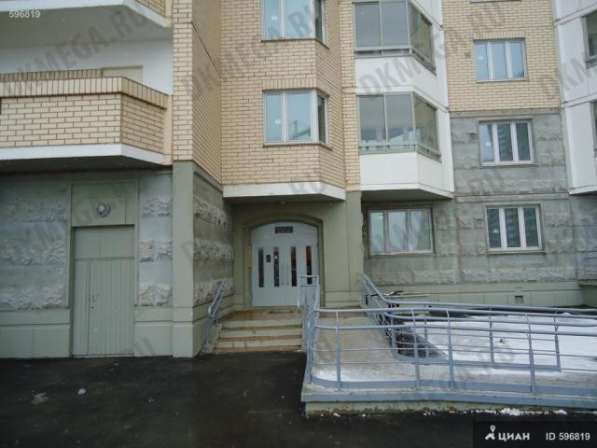 Продам однокомнатную квартиру в Красногорске. Жилая площадь 39,50 кв.м. Этаж 20. Дом панельный. 