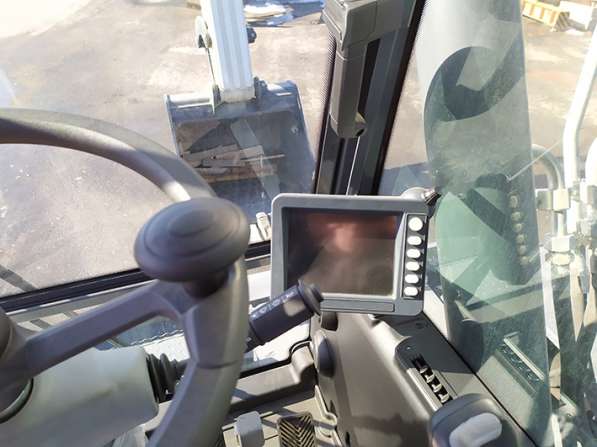 Экскаватор колесный RM Terex WX-200 в Омске фото 4