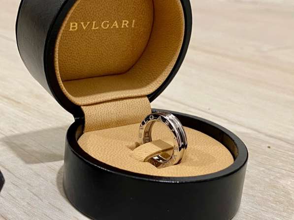 Bvlgari Кольцо в 1 полосу, Оригинал, белое золото в Москве фото 4