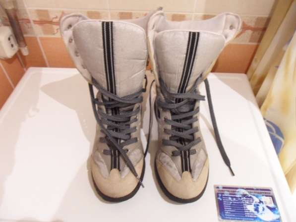 Итальянские кроссовки-ботинки 38 размера