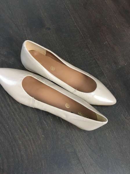 Балетки бежевые