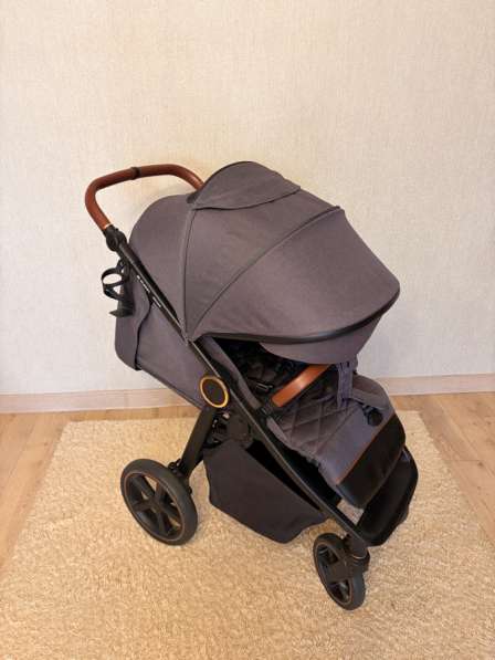 Прогулочная коляска в Новосибирске