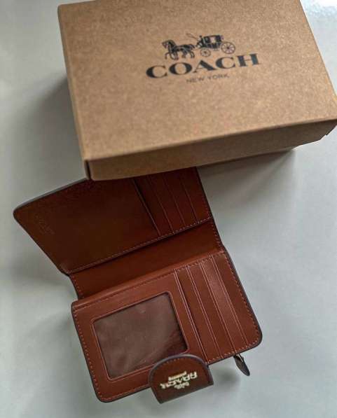 Кошелек Coach в Вольно-Надеждинскоом