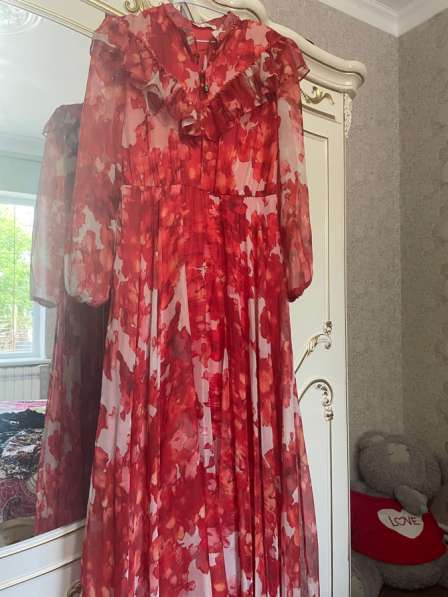 Продаётся платье, шикарное 44размер