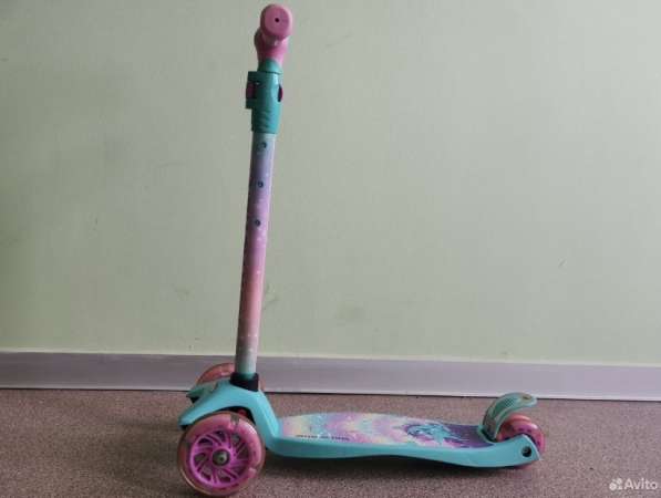 Самокат трехколесный со светящимися колесами в Москве фото 10