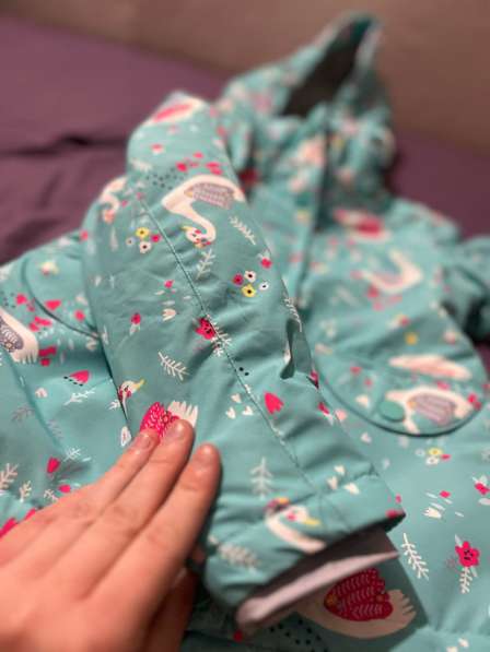 Отдам детскую ветровку размер 110-116 в Бийске фото 3