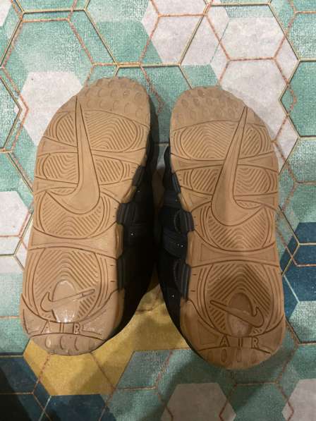 Кроссовки в Сочи