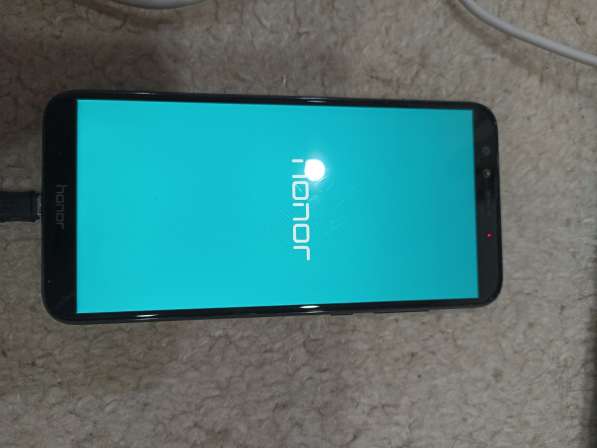 Телефон HONOR