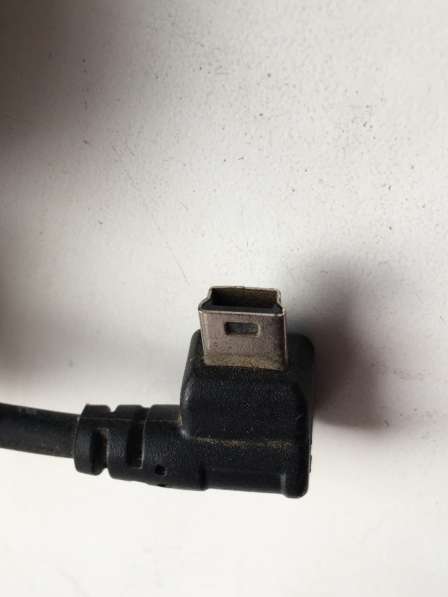 Автомобильное зарядное устройство mini USB в Волгограде