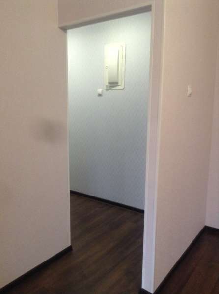 Сдам 2х комнатную квартиру в октябрьском районе в Омске фото 3