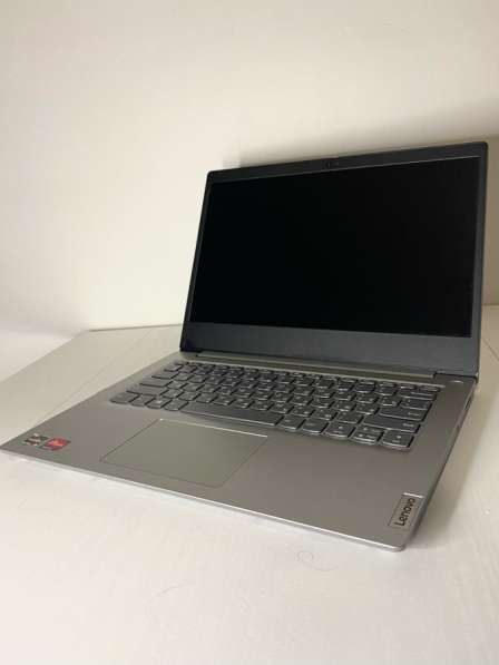 Ноутбук Lenovo ideaPad 3 14ARE05