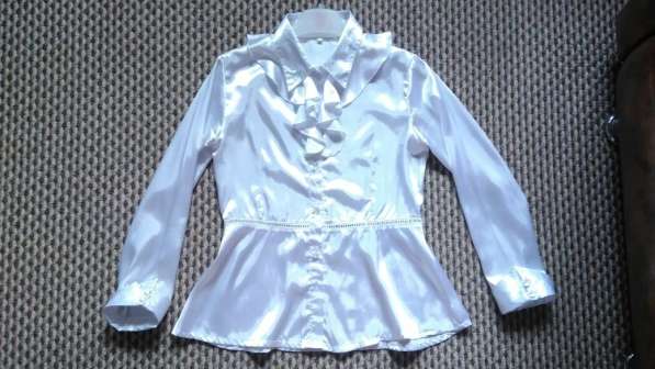 Блуза белая для девочки 8-11 лет