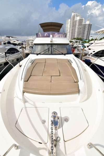 Новая Luxury яхта Prestige 550 Flybridge -58 fit в фото 19