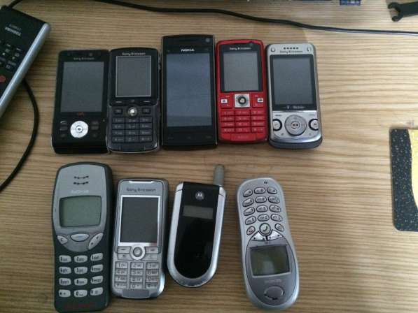 Старые телефоны Nokia, Ericsson, бесплатно