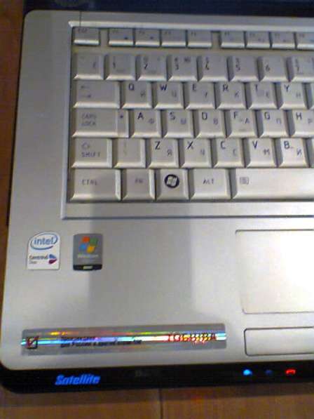 Toshiba Satellite U50-A-L4M Петли матрицы в Москве фото 13