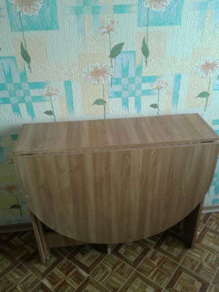 Стол обеденный в Волгограде фото 3