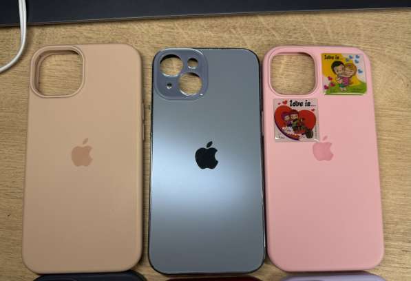 Чехлы на IPhone 14