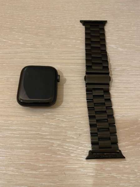 Apple Watch SE 44 mm